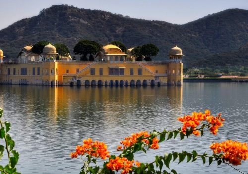 Picture of an Indian temple in the water